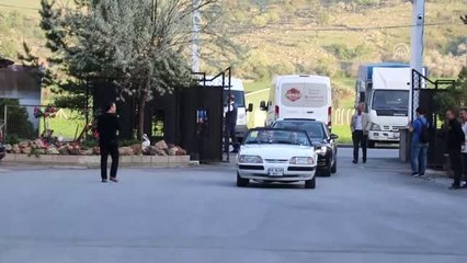 Bahçeli'nin Hediye Ettiği Klasik Otomobille İftara Katıldılar