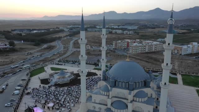 Cumhurbaşkanı Yardımcısı Oktay: Türkiye KKTC ile Omuz Omuza Çalışmaya Devam Edecek