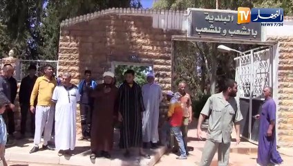 النعامة: سكان بلدية القصدير الحدودية يرفضون استقالة المير رغم ظروفه الصحية ورفع التنمية في البلدية