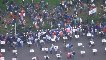 Tiger's terrible tee shot sends crowds scurrying