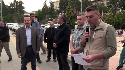 Suriye'ye iki tır dolusu mama yardımı - BİLECİK