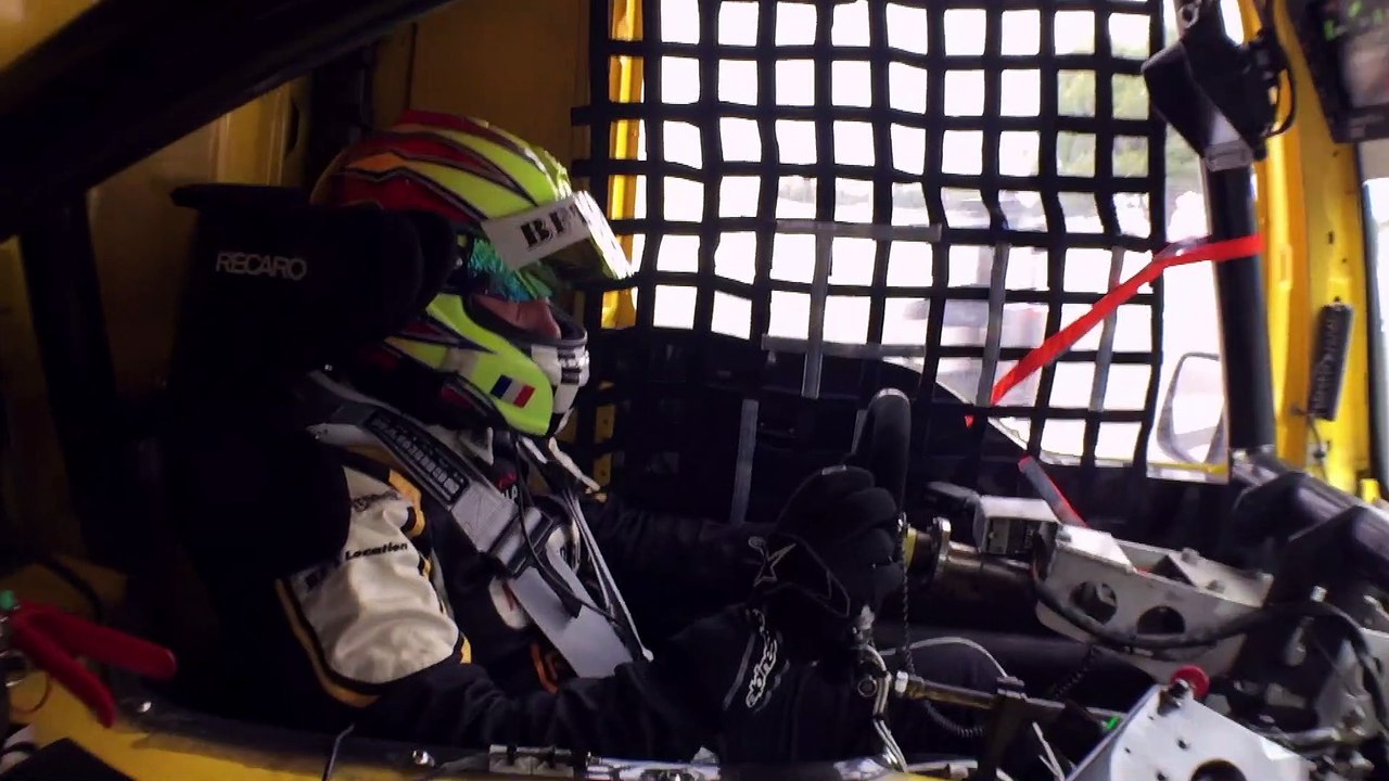 Tour du circuit Paul Ricard à bord du Camion de Grand prix  du champion Anthony Janiec