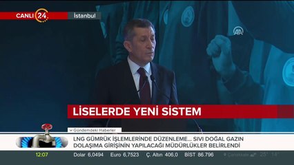 Milli Eğitim Bakanı Ziya Selçuk konuşma yapıyor