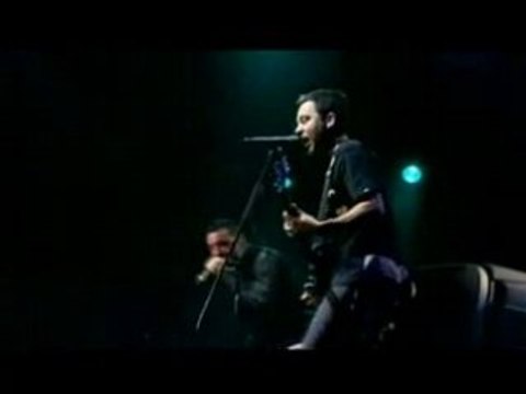 Linkin Park Live KROQ - Bleed It out Acoustic Extra
