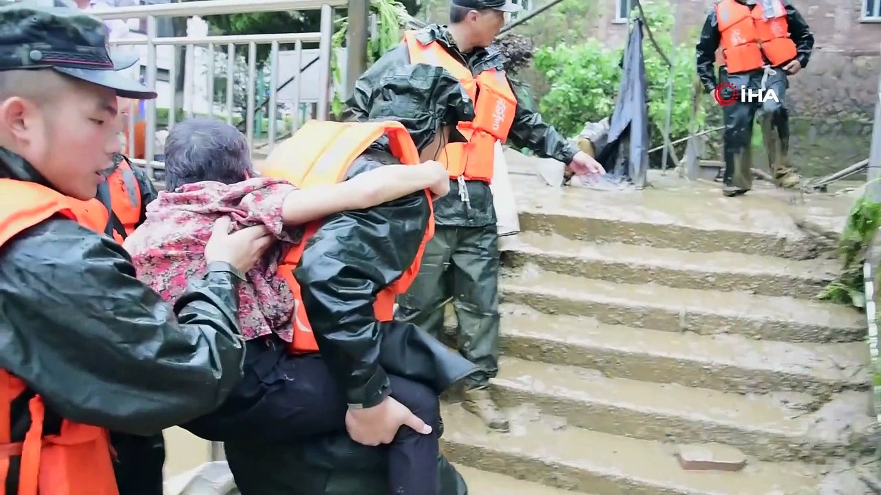 - Çin’in Güneydoğusunu Sel Vurdu