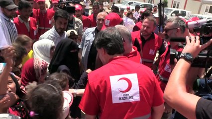Türk Kızılay Suriye'de mobil sağlık klinikleri açtı - AZEZ