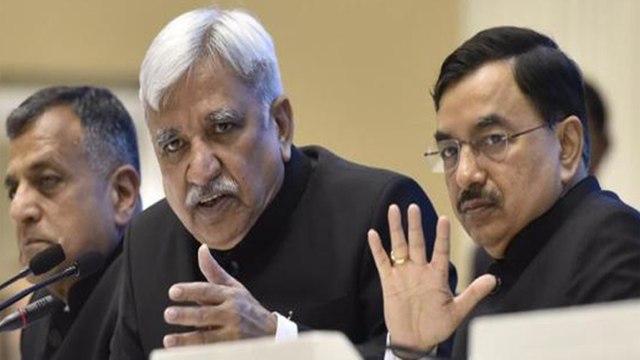 PM Modi Shah Clean Chit : Ashok Lavasa - EC के बीच छिड़ी जंग, Congress ने भी कसा तंज |वनइंडिया हिंदी