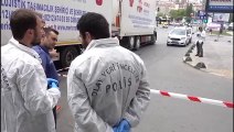 Polisin dikkati uyuşturucu satıcısını yakalattı - İSTANBUL