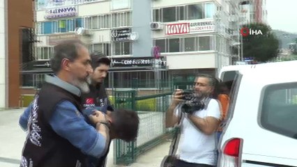 “Savcıyım” diyerek dolandırdığı vatandaşın evindeki para dolu kasayı çaldı