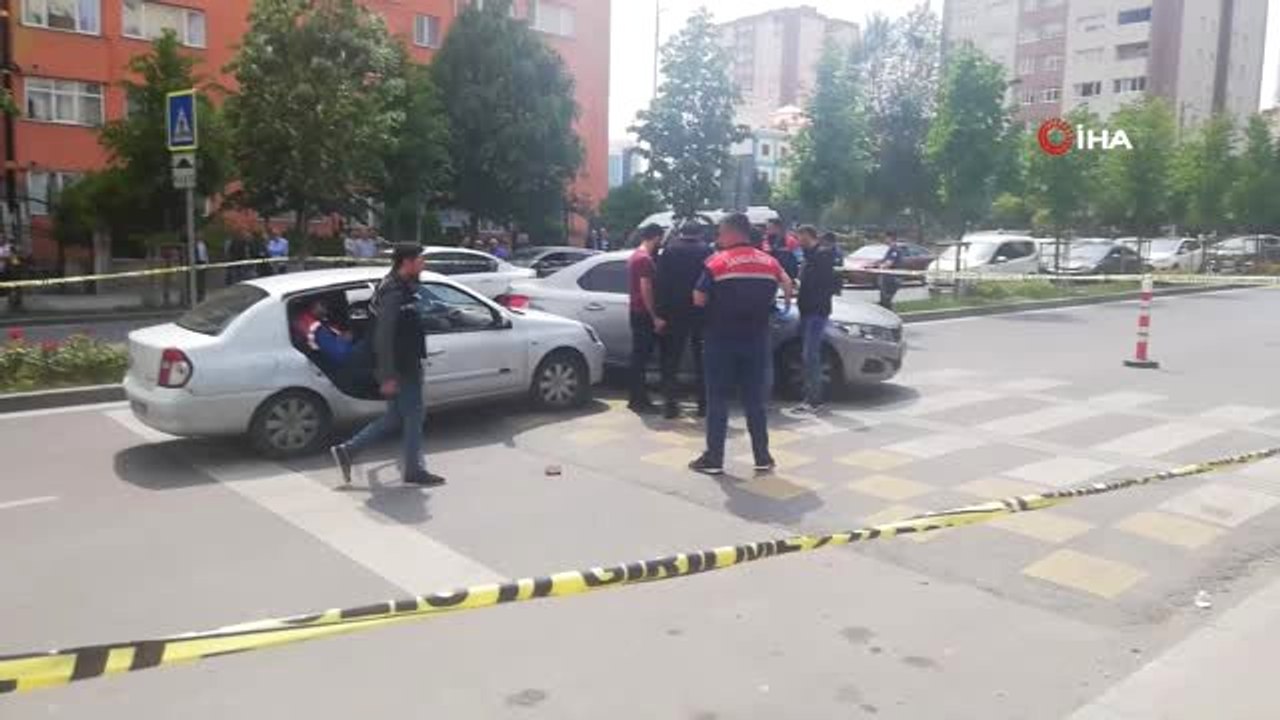 Esenyurt'ta Jandarma ve Zehir Tacirleri Arasında Çatışma