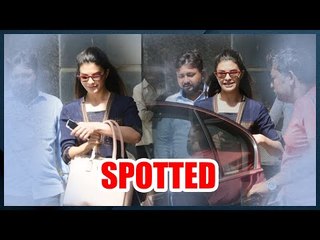 Jacqueline Fernandez spotted leaving Mukesh Chhabra&#39;s office