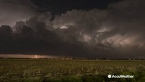 Storm chaser captures incredible lightning storm timelapse