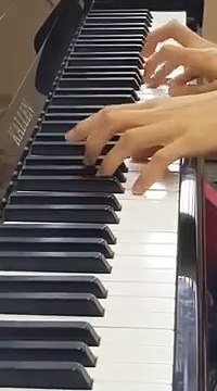 la Sonate pour piano nº 16 de Mozart.. mais de façon un peu particulière