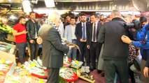 Yıldırım, Beşiktaş Çarşı esnafını ziyaret etti - İSTANBUL