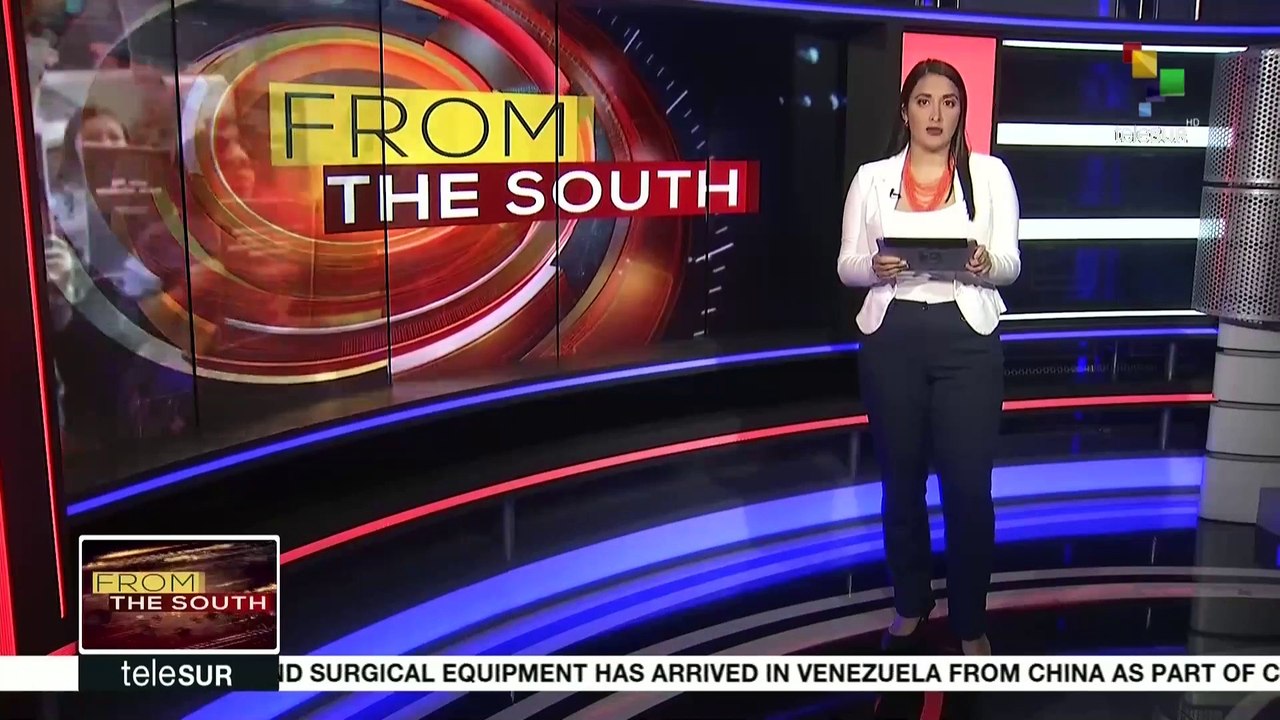 FtS: Members of FARC Gathered Outside the Office of Colombia's AG