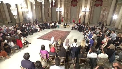 Cumhurbaşkanı Erdoğan, Dolmabahçe Sarayı'nda Gençlerle Buluştu - İnternet Ağının...