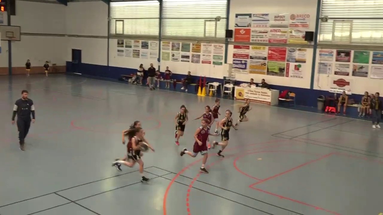 18.05.19  U11 Poussines Tounoi Gagnant Phase Finale  LESPERON-ELAN CHALOSSAIS 1e Partie