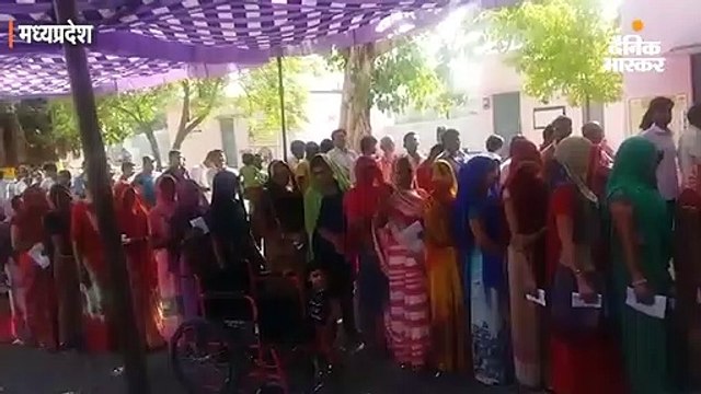 मतदान के लिए लगी लंबी कतारें, 11 बजे तक हुई 23 फीसदी वोटिंग