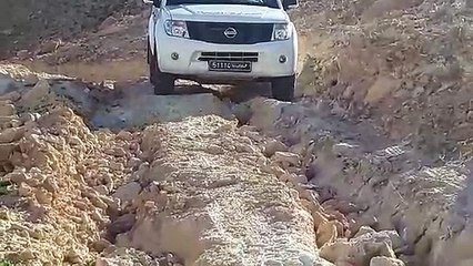 Les pompiers doubiens forment les pompiers tunisiens à la conduite tout terrain