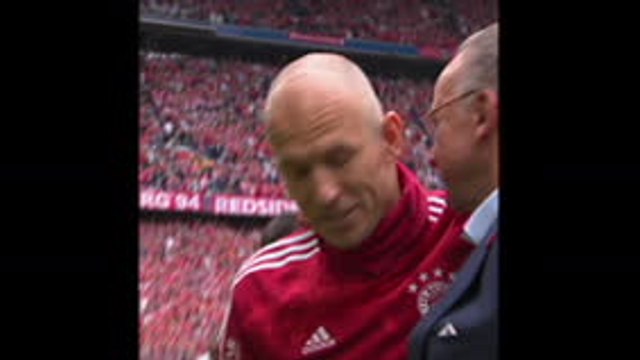 34e j. - Le sourire de Robben, les larmes de Ribéry