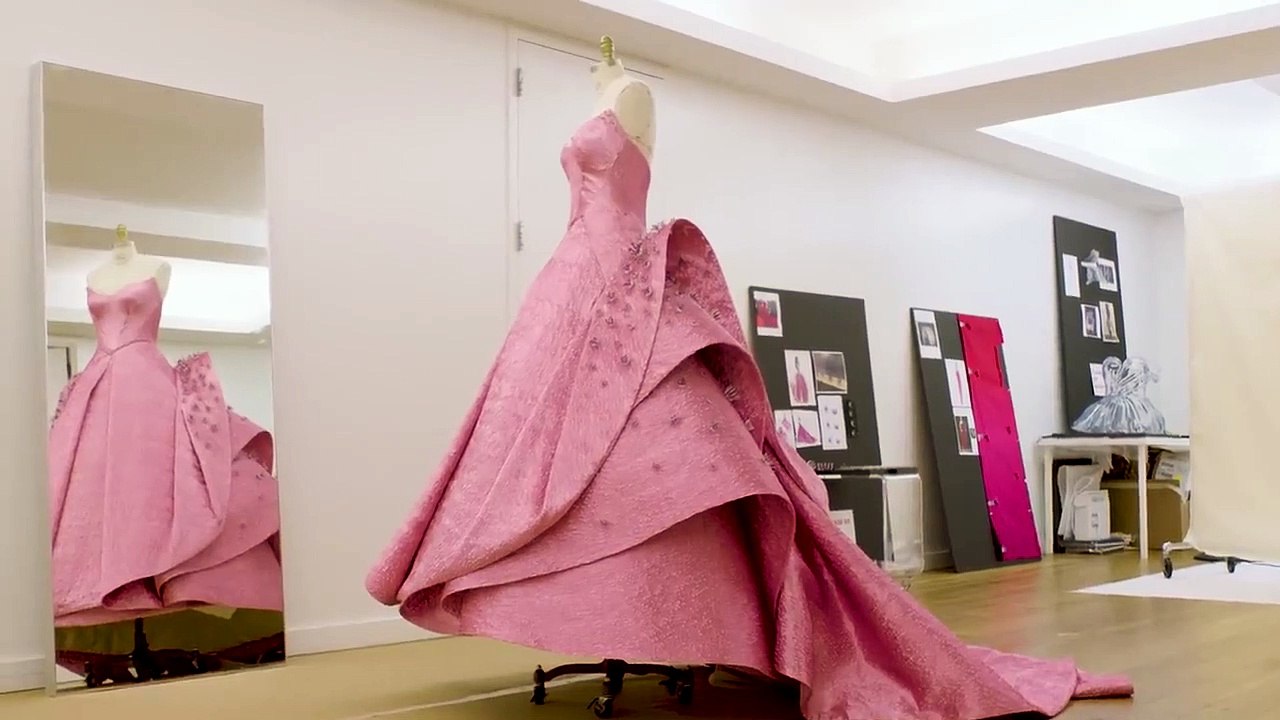 Deepika Padukone Gets Ready for the Met Gala - Vogue