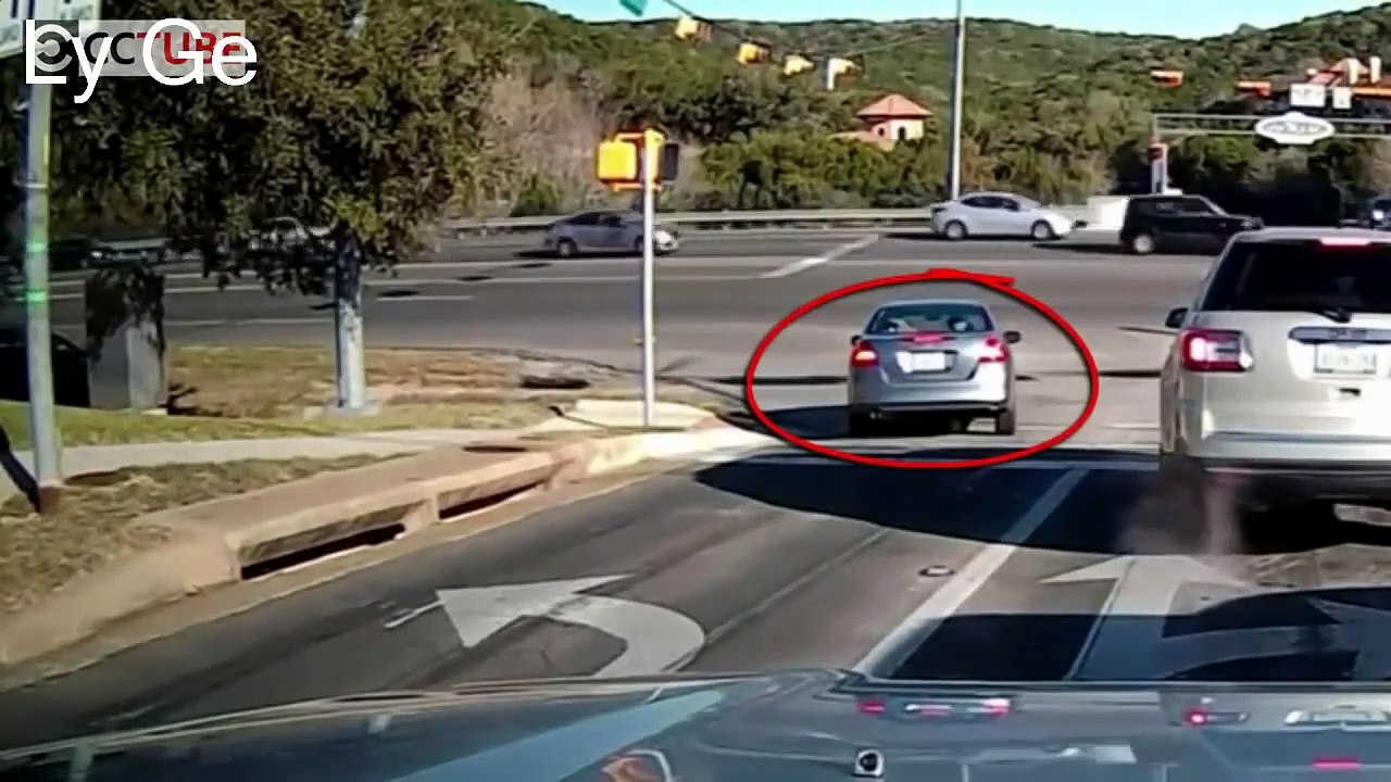 Horrible Truck Crash Compilation - Shocking Truck Accident Videos - Ly Ge