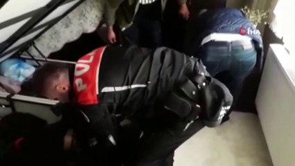 İş vaadiyle 50 bin lira dolandırıp, sahte evrakla atama yaptı