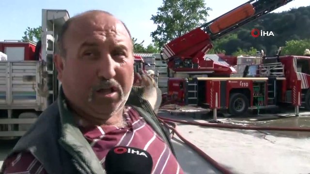Sarıyer Ayazağa'da inşaat malzemelerinin bulunduğu depo yangını havadan görüntülendi