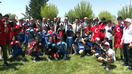 19 Mayıs Atatürk'ü Anma Gençlik ve Spor Bayramı - VAN