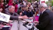 L'accueil d'Alain Delon par tous ses fans juste avant sa montée des marches - Cannes 2019