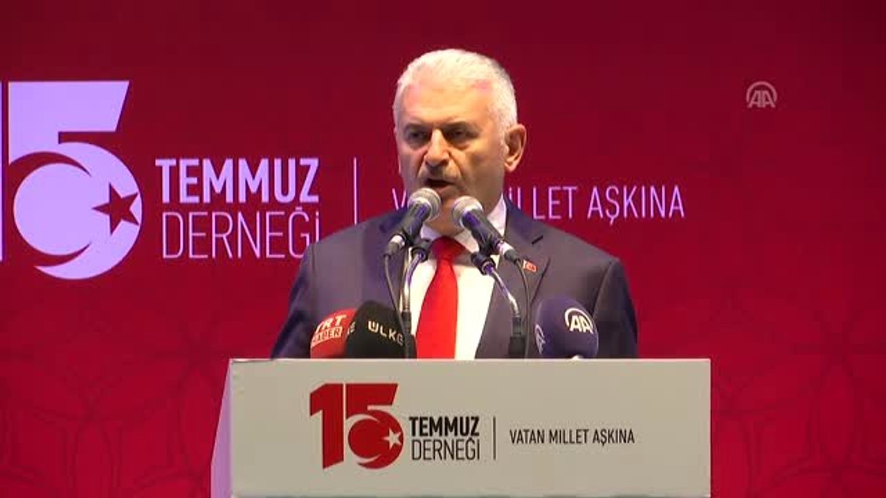 Binali Yıldırım, 15 Temmuz Gazisi ve Şehit Yakınlarıyla İftarda