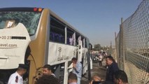 Varios heridos leves tras explosión junto a autobús de turistas en Egipto