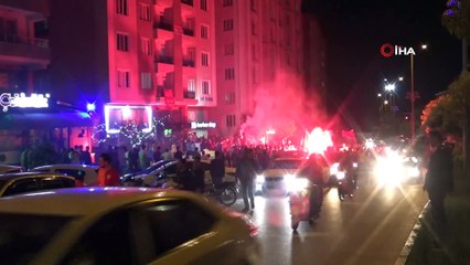 Kilis’te Galatasaraylı taraftarların şampiyonluk kutlaması