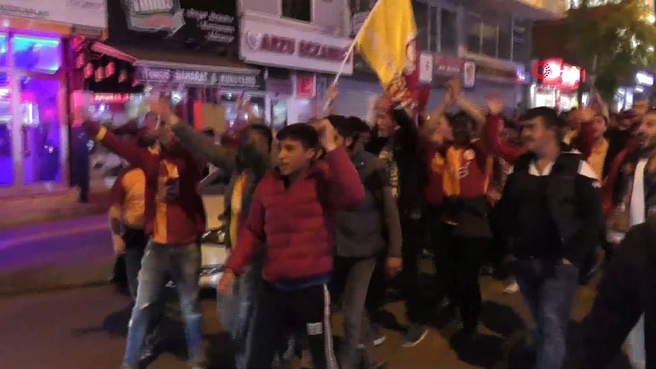 Ardahan’da Galatasaraylıların ’şampiyonluk’ kutlamaları