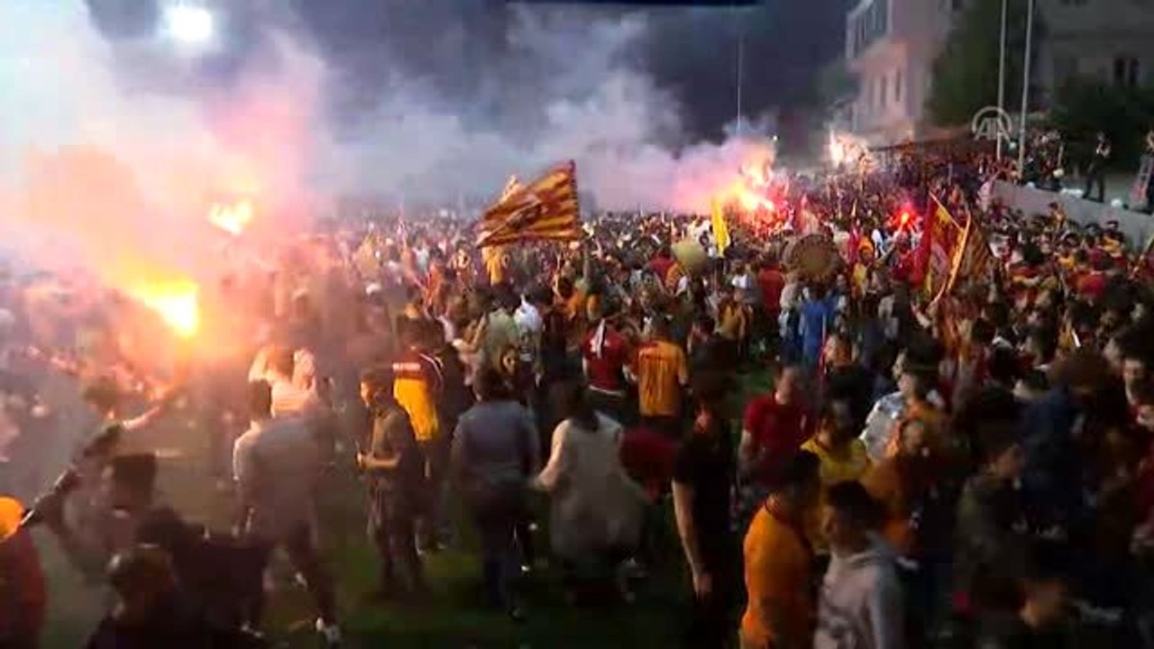 Galatasaray'da Şampiyonluk Kutlamaları - Florya (2)