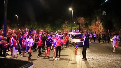 Fener alayında 400 metrelik Türk bayrağı açıldı - ANTALYA