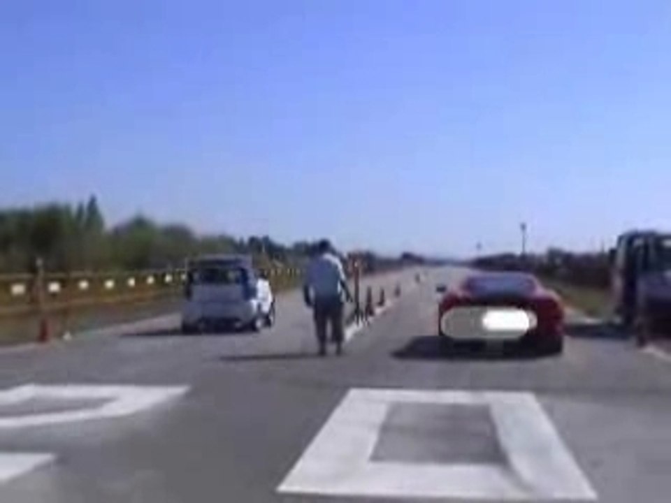 Ferrari F430 vs  Smart Fortwo Diablo