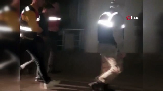 Öldürdüğü kadının cenazesine de katılan zanlı tutuklandı