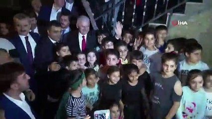 Avcılar'da Binali Yıldırım'a yoğun ilgi