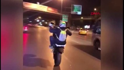 İstanbul- Barbaros Bulvarı'nda Motosikletlilerin Tehlikeli Yolculuğu