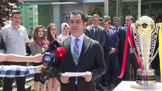 Galatasaray'ın şampiyonluk kupası İstanbul'a gönderildi - ANKARA