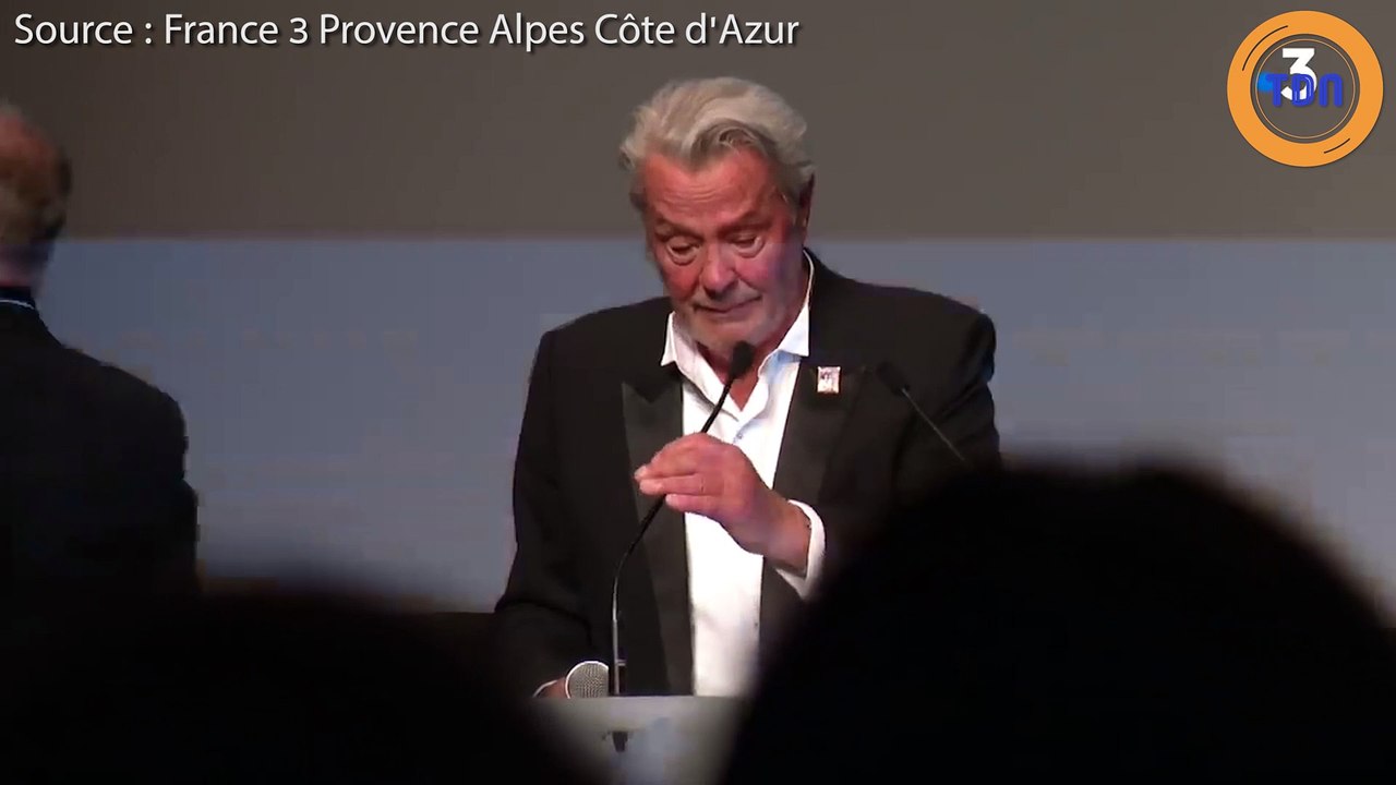 La palme d'or d'honneur remise à Alain Delon à Cannes !