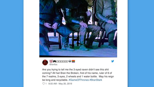 GoTGame of Thrones : après le gobelet Starbucks, une bouteille d'eau oubliée dans le dernier épisode ?