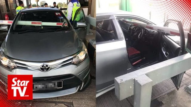 Driver rams car into toll gate barrier in Butterworth