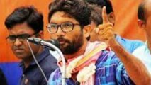 Jignesh Mevani shares video, man beating kids बेरहमी से बच्चों को पीटा जाने की वीडियो का पड़ताल