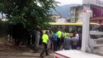 Bursa'da otobüs şoförü ile yolcu birbirine girdi ortalık savaş alanına döndü