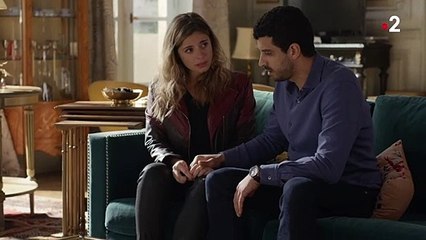 Bilal réconforte Davia (Ep191)