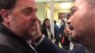 Gabriel Rufián y Oriol Junqueras se saludan en el Congreso