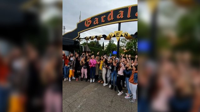 Chiara Ferragni celebra su cumpleaños en un parque de atracciones