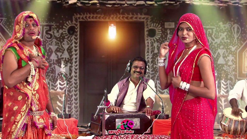 बुन्देलखण्ड  गांव देहात के मंच प्रोग्राम दो औरतों में जबरदस्त साड़ी  को लेकर झड़प - रश्मि ,रवि, बलराम